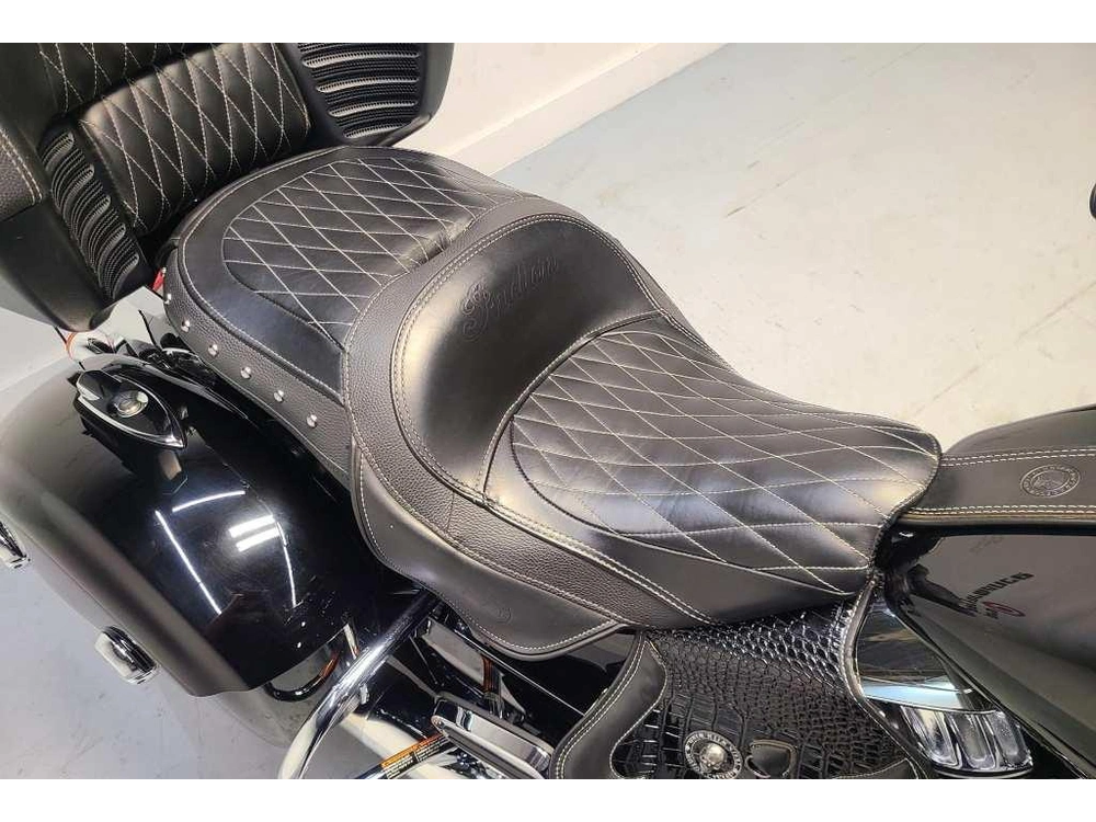 Indian Motorcycle Roadmaster 2018 alt