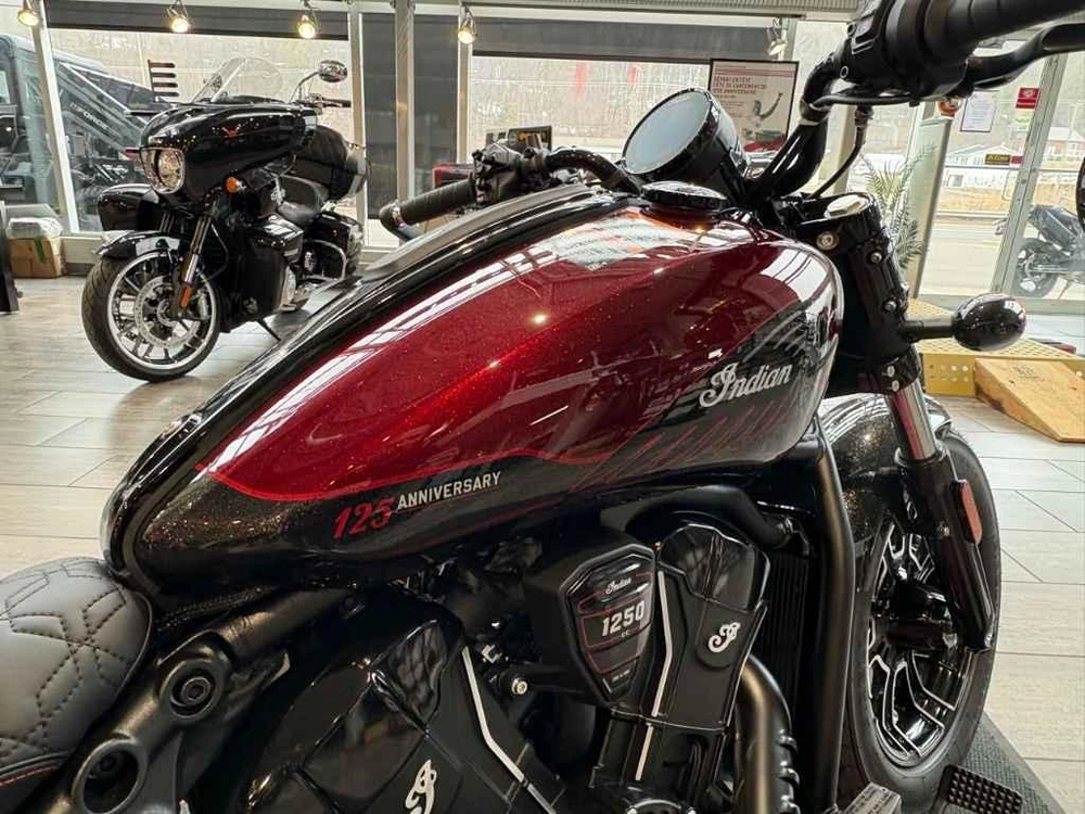 Indian Motorcycle Scout Bobber 125th Anniversary Edition 2026 alt