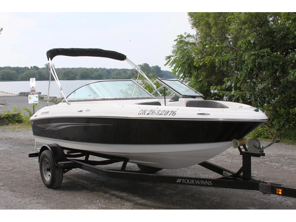 2011 Four Winns H180 alt