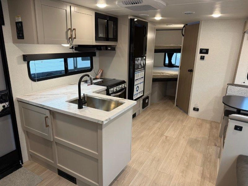 Jayco Jay Feather 26bhsl 2027 alt