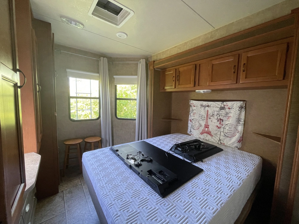Forest River Cherokee 39 2013 alt