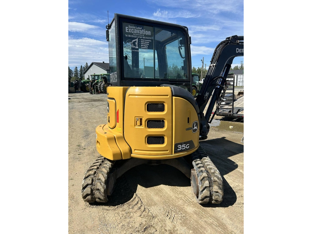2023 John Deere 35g alt