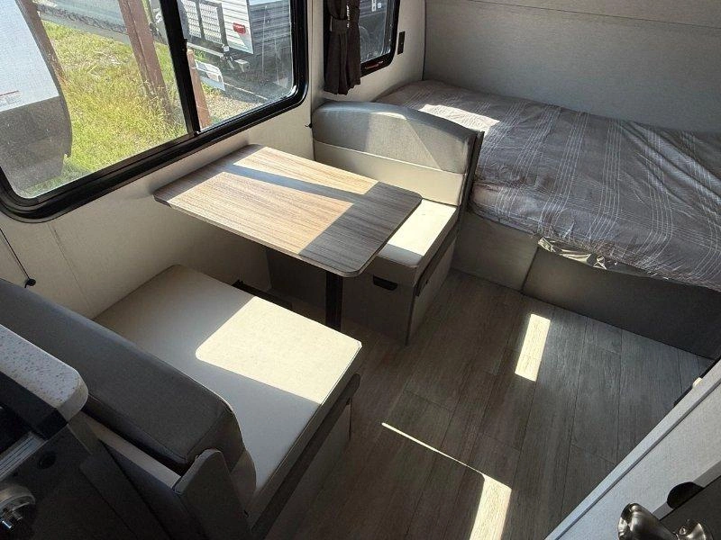 Coachmen Catalina 134rkx 2027 alt