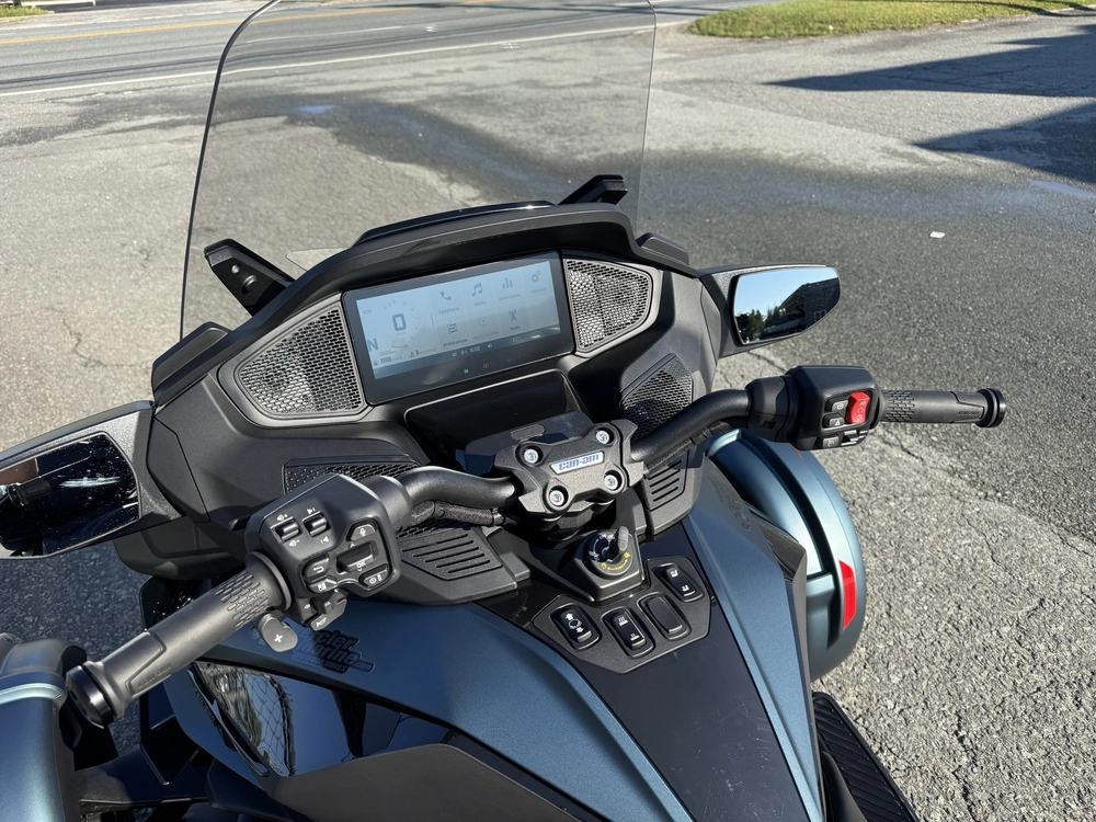 Can-am Rt Limited 2025 alt