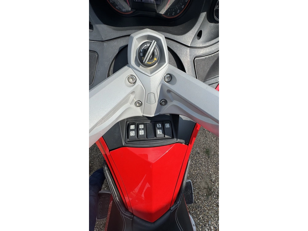 2012 Can-am Spyder Rt-s alt