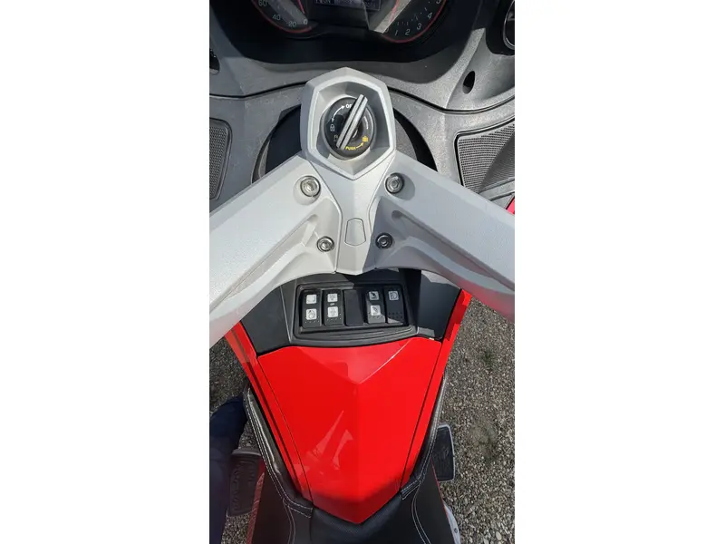 Can-Am SPYDER RT-S 2012