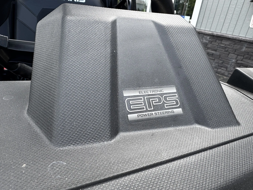2026 Polaris Ranger 1000 Premium Granith Gray alt