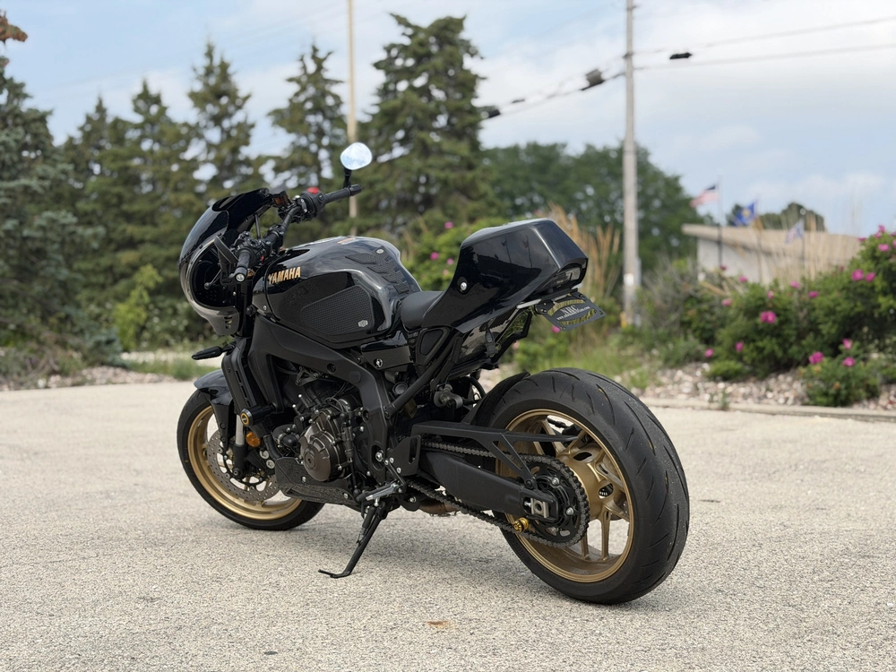 2025 Yamaha Xsr 900 alt