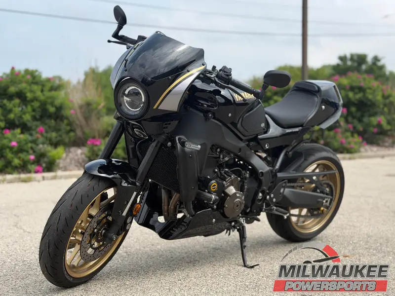 2025 Yamaha Xsr 900 alt
