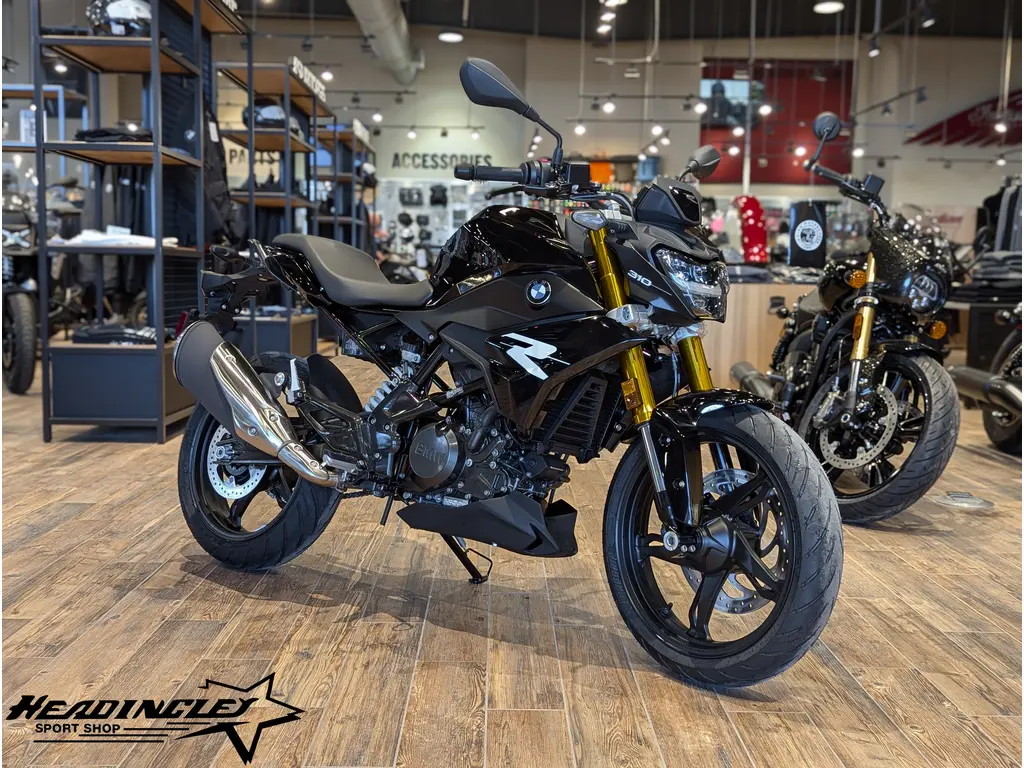2025 BMW G 310 R // Cosmic Black 