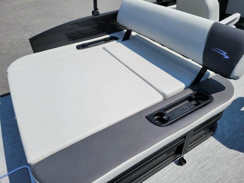 2027 Bennington Marine S22 Swingback 3t/yamaha F150 alt