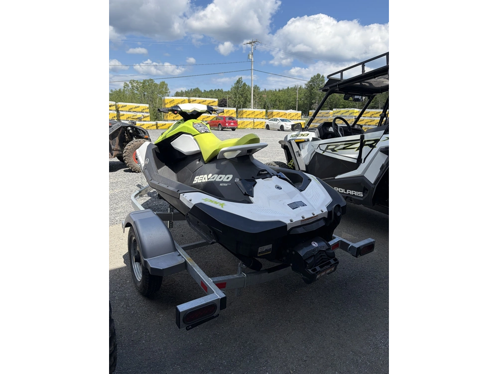Sea-doo Spark 2023 alt