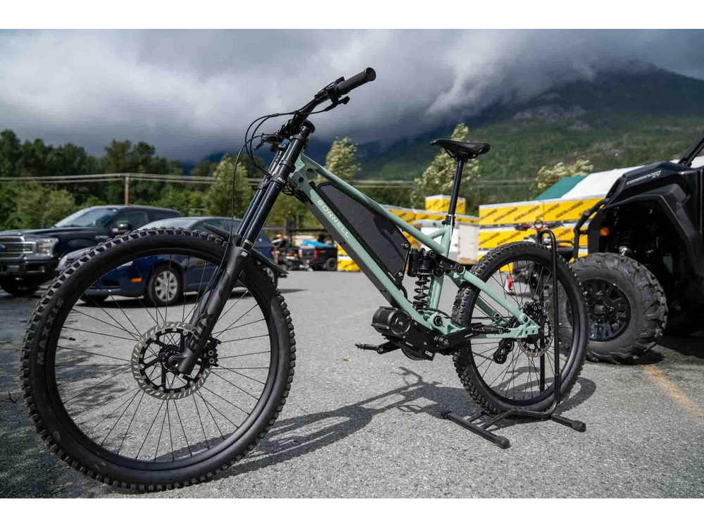 2026 Bonnell 775 Mx alt