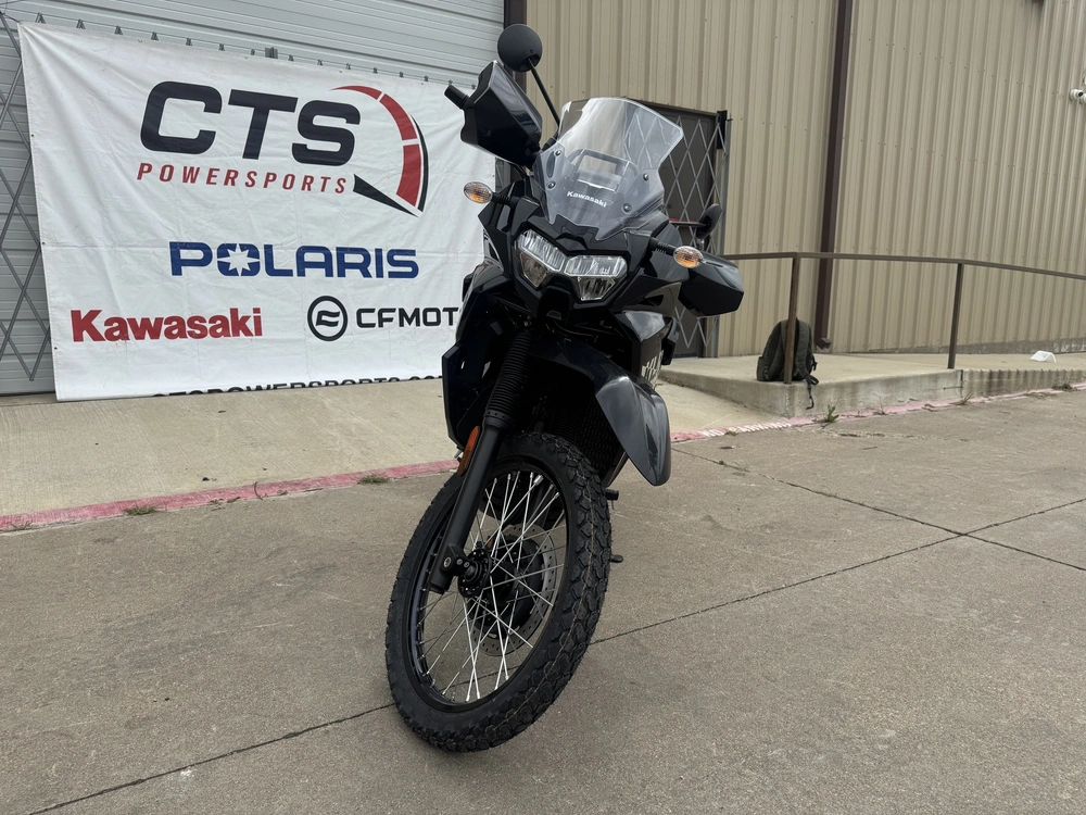 2026 Kawasaki Klr650 alt