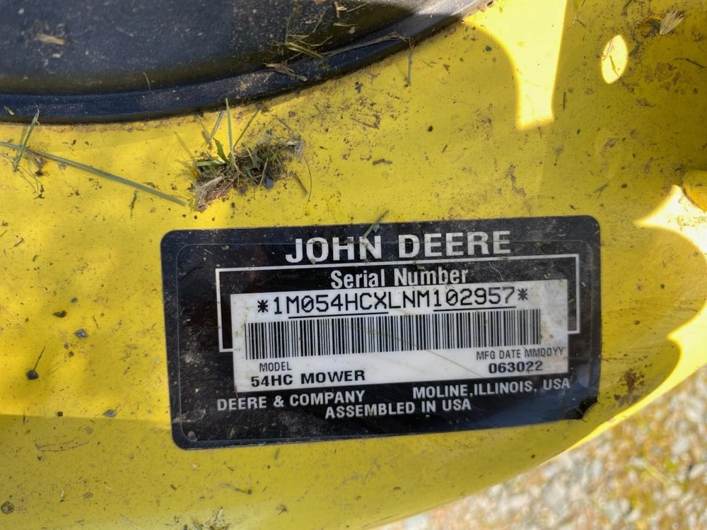 2023 John Deere X739 alt