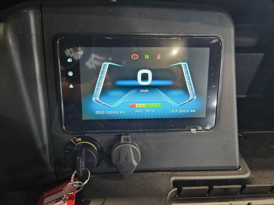 2027 Xplod Adventure 2+2 alt