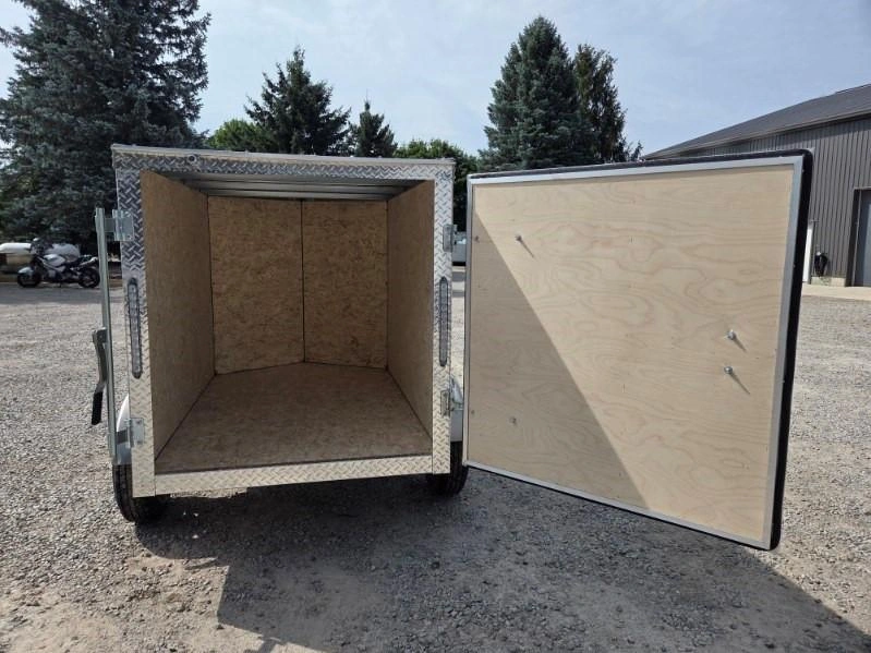 2027 Rhino Galvanized Enclosed 4' X 6' Sa alt