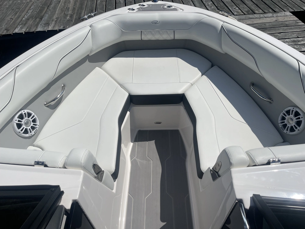 2023 Regal Ls2 Surf alt