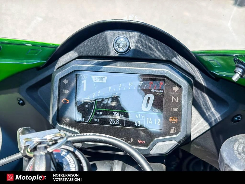 Kawasaki Ninja Zx10r 2024 alt