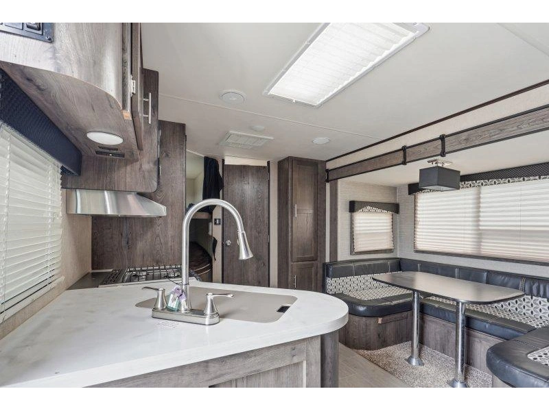 2017 Dutchmen Kodiak 240bhsl alt
