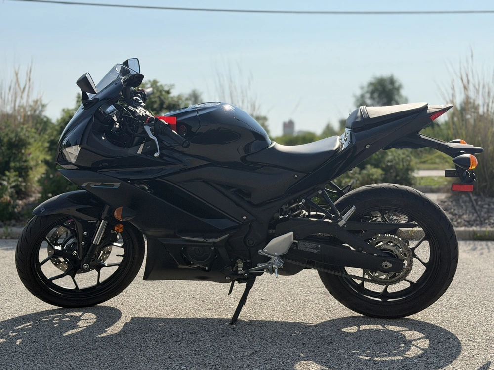2023 Yamaha Yzf-r3 alt