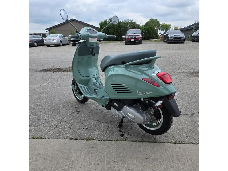 Vespa Primavera 150 80th Anniversary 2027