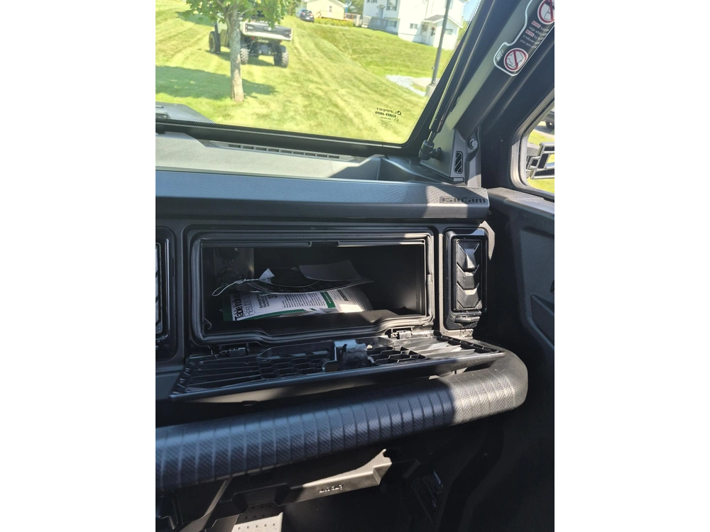 2026 Can-am Defender Max Ltd Hd11 alt