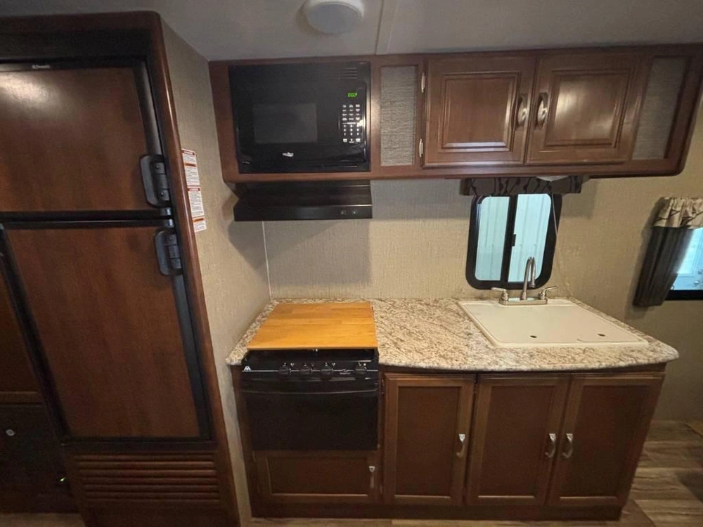 Keystone Rv Passport Ultra Lite 238ml 2017 alt