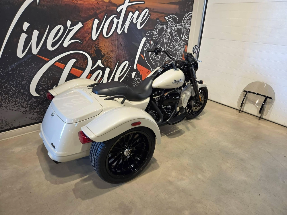 Harley-davidson Freewheeler Flrt 2023 alt