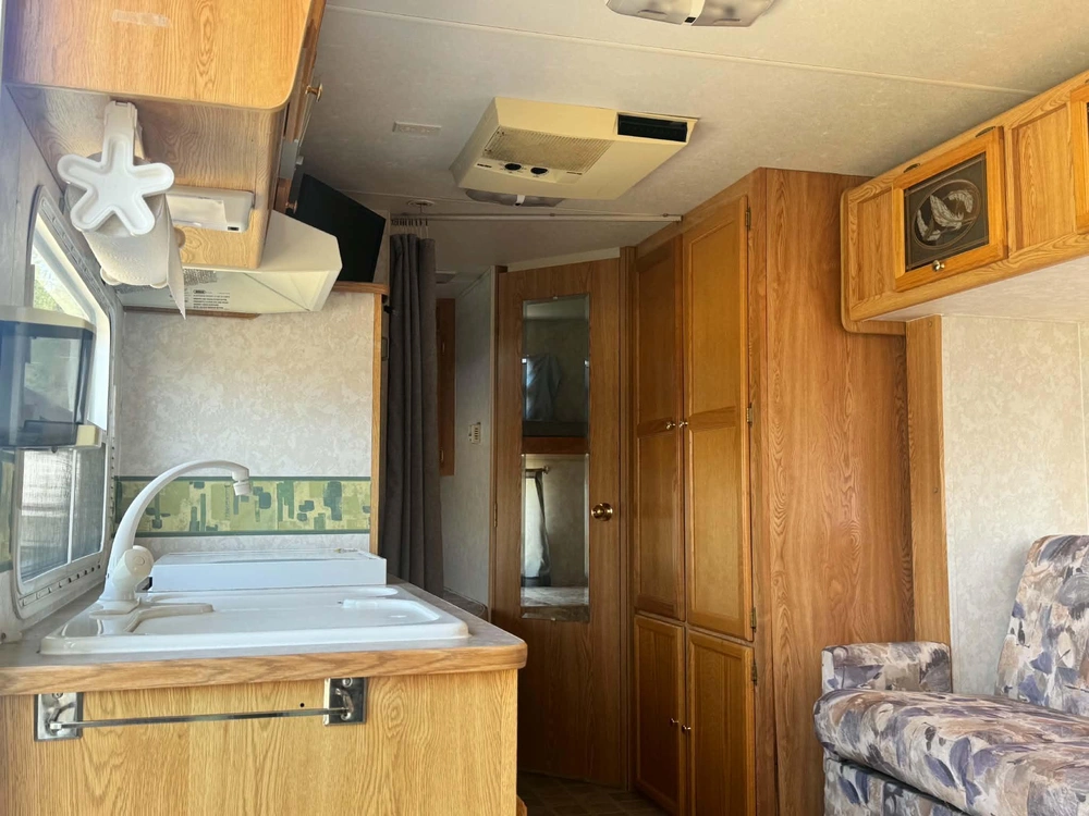 2002 North Trail Trail Lite 7233s alt