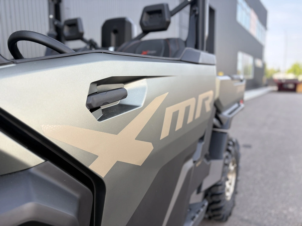 2026 Can-am Defender X Mr Hd11 With Half Doors 8yta alt