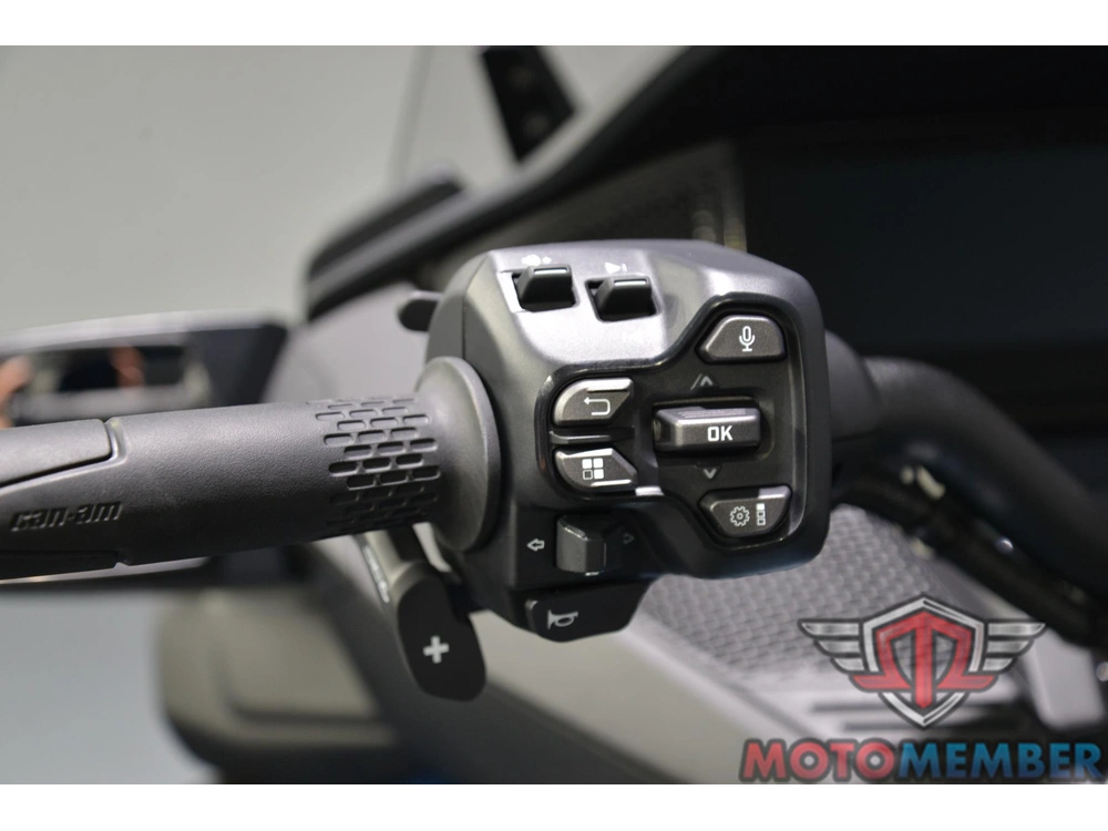 2024 Can-am Spyder Rt Limited Dark Wheels alt