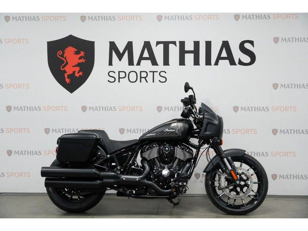 2025 Indian Motorcycle Sport Chief Rt alt