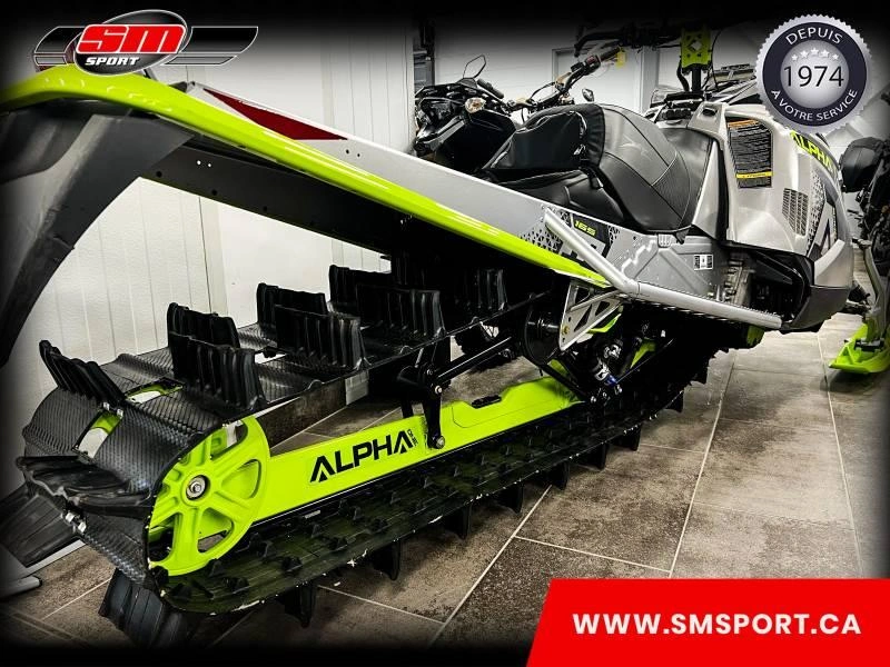 Arctic Cat M8000 2020 alt