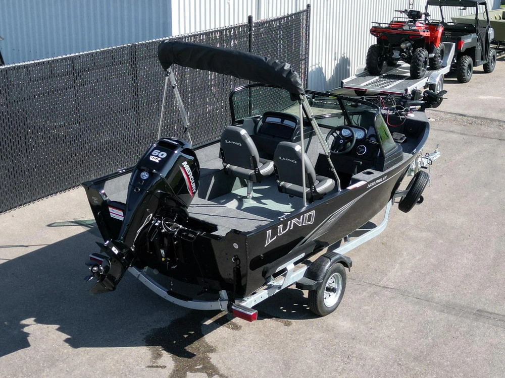 2022 Lund 1650 Angler alt