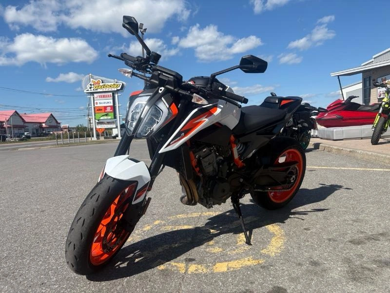 Ktm 890 Duke R 2021 alt