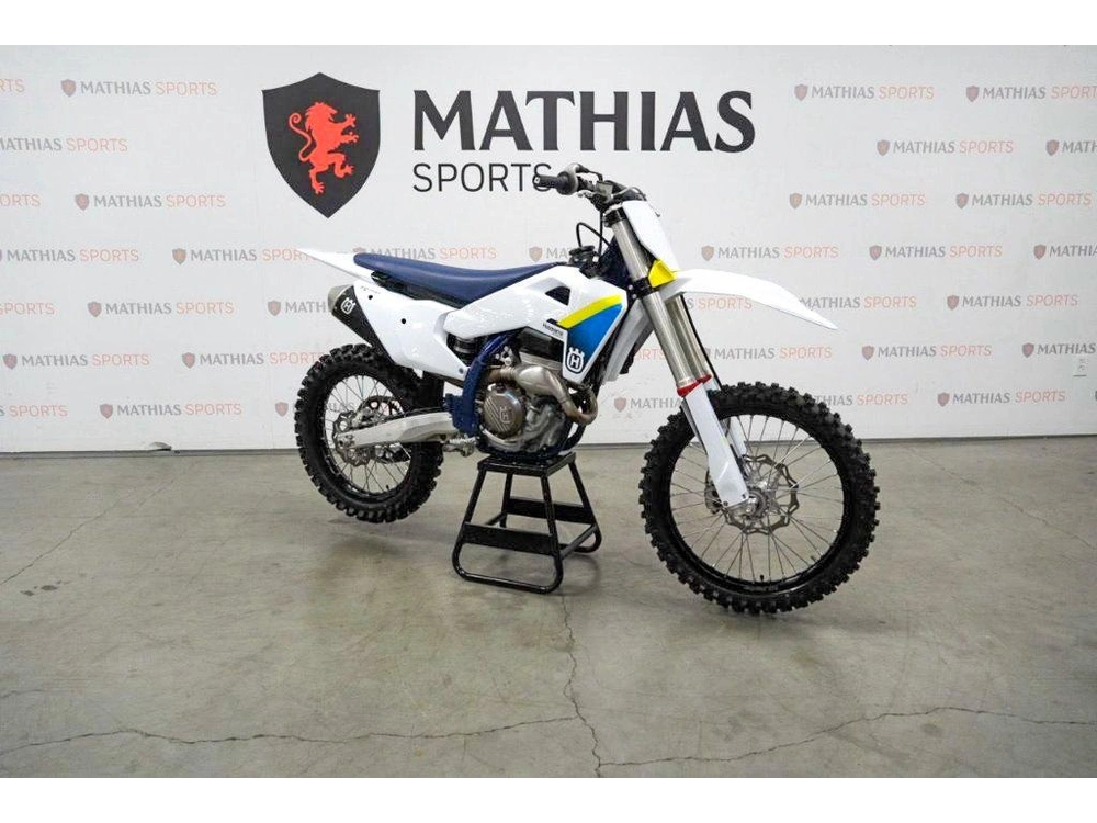 Husqvarna FC 250 2025 — photo 2