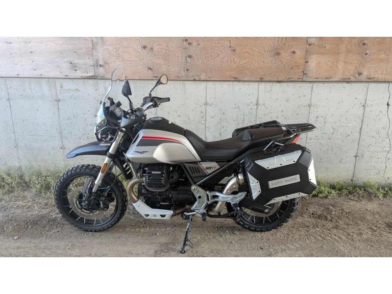 Moto Guzzi V85 Tt Travel Used 2023 alt