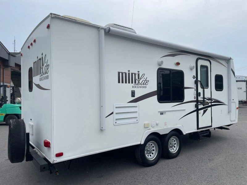 Forest River Rockwood Mini Lite 2306bh 2015 alt