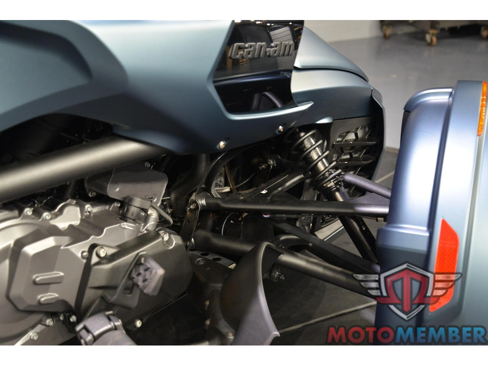 2025 Can-am Spyder F3-t Rotax 1330 Ace alt