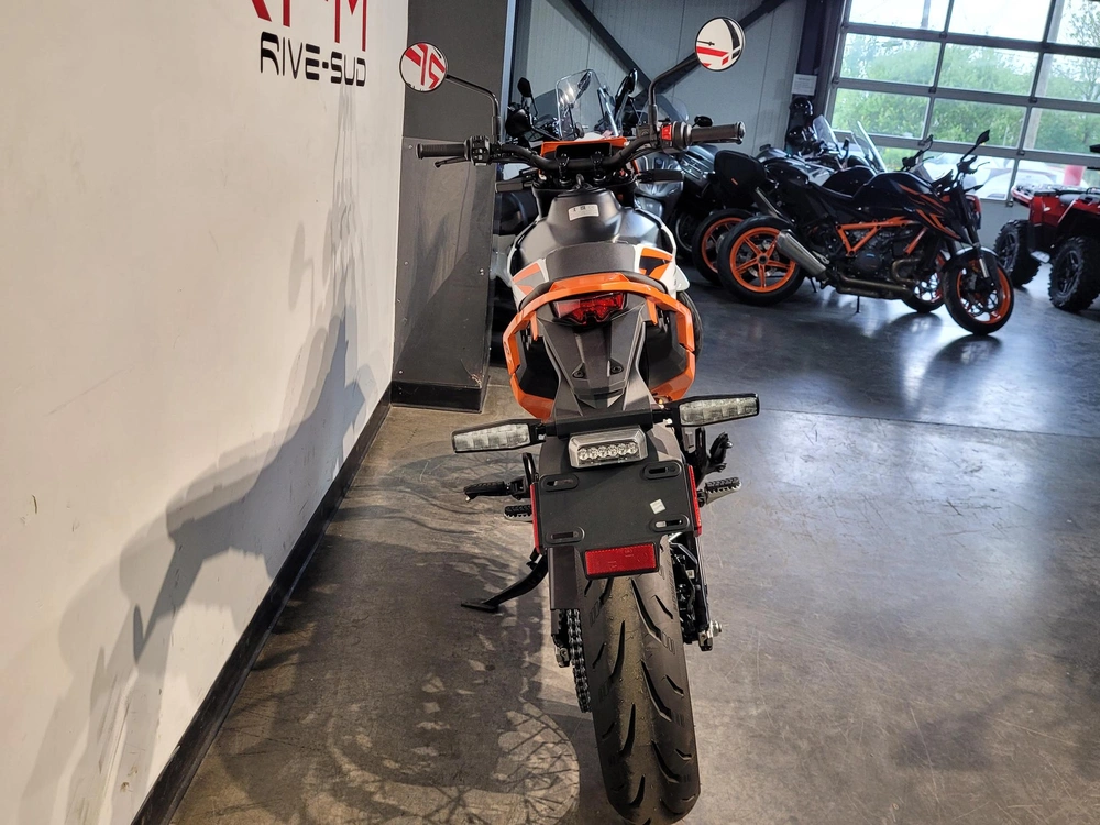 Ktm 390 Smc R *à Partir De 3.99% 2026 alt