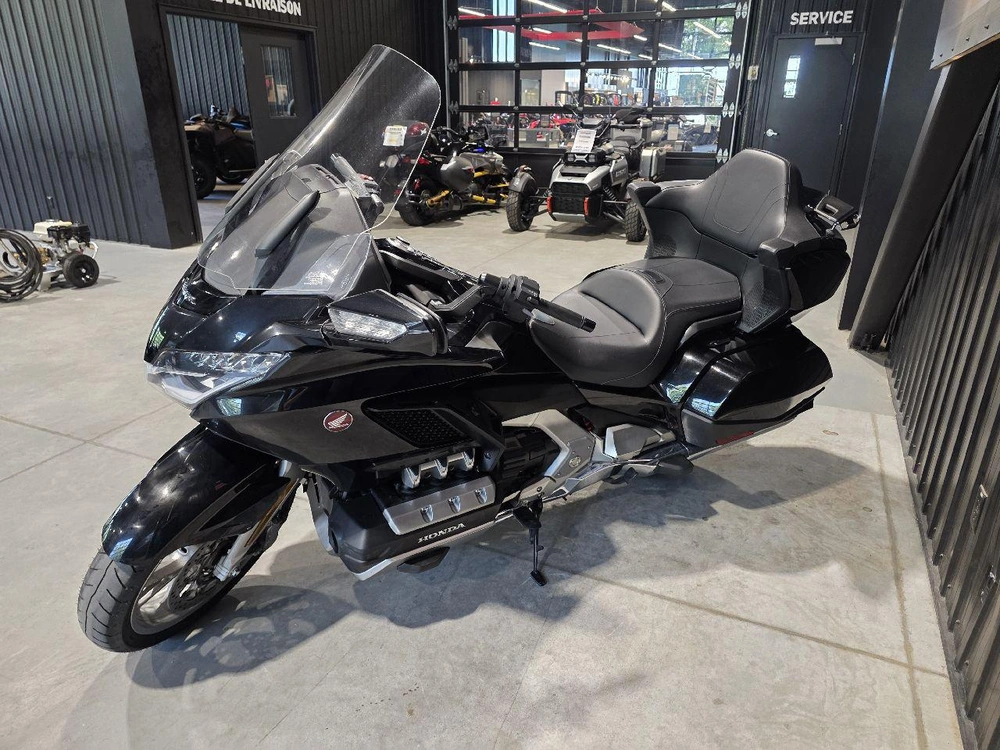 Honda Goldwing Tour Dct Gl1800d 2019 alt