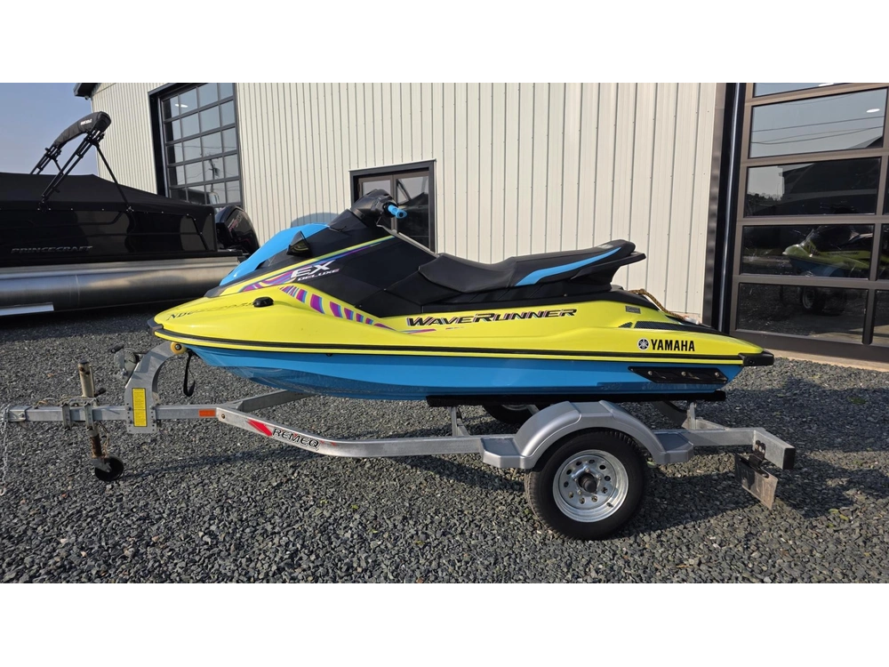 Yamaha Ex Deluxe 2024 alt