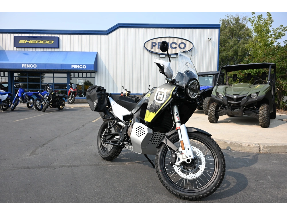 2027 Husqvarna Norden 901 alt
