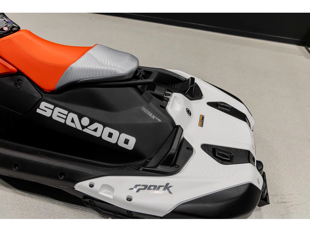 2026 Sea-doo Spark Trixx 3 Up Sound System 66te alt