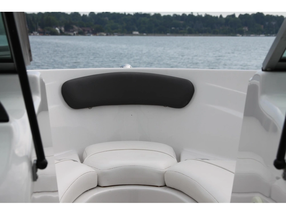 2011 Four Winns H180 alt
