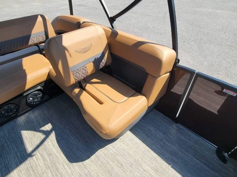 Bennington Marine M22 Swingback 3t/yamaha F150 2027 alt