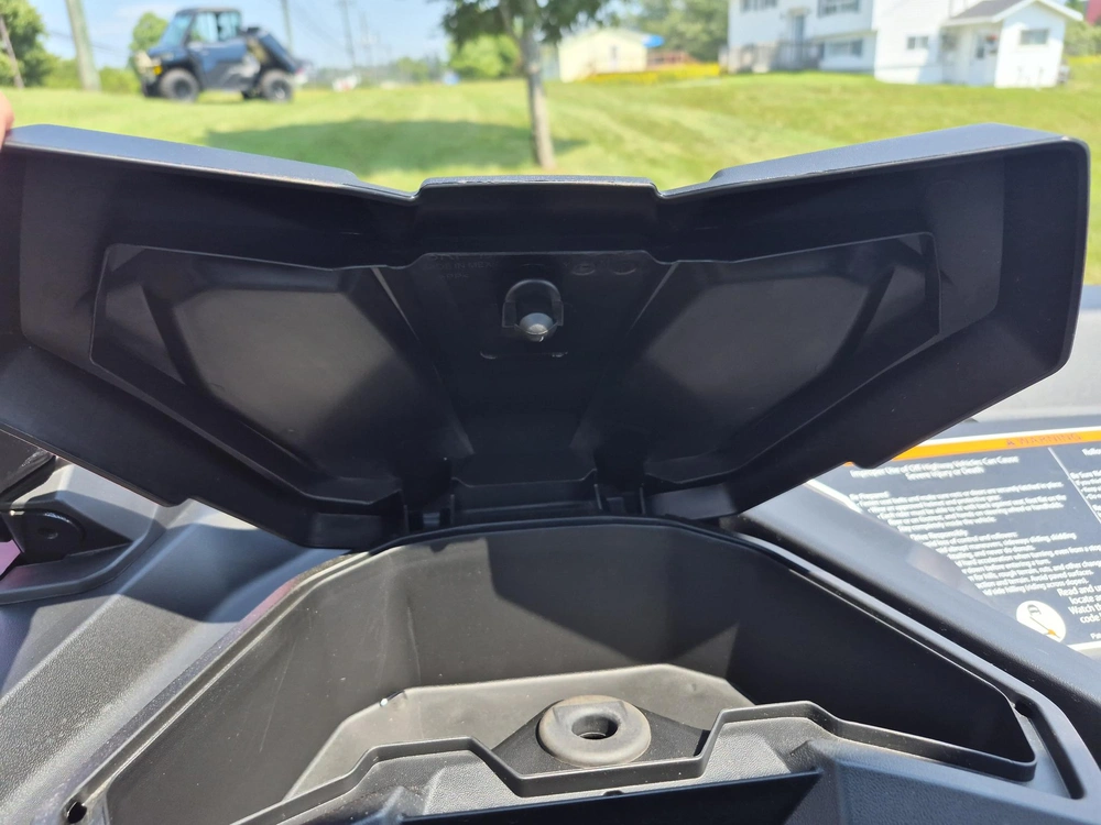 2026 Can-am Commander Xt 700 alt