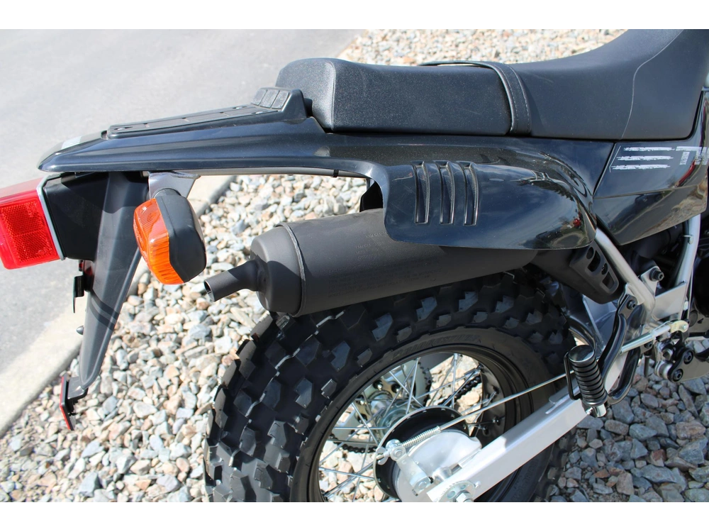 2027 Yamaha Tw200 alt