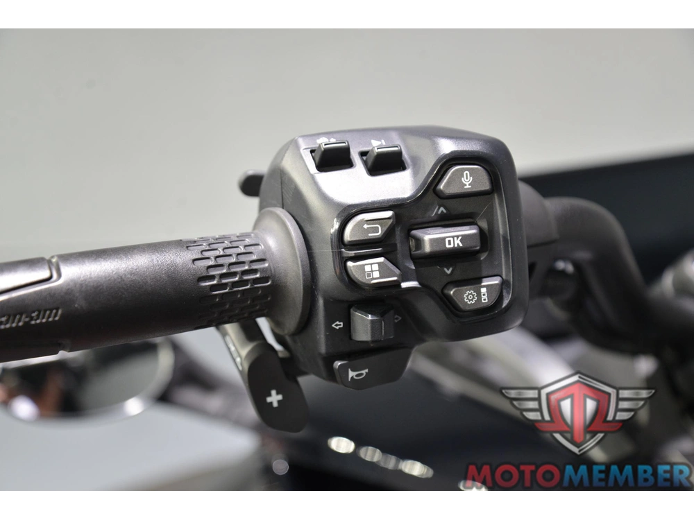 2026 Can-am Spyder F3-s alt